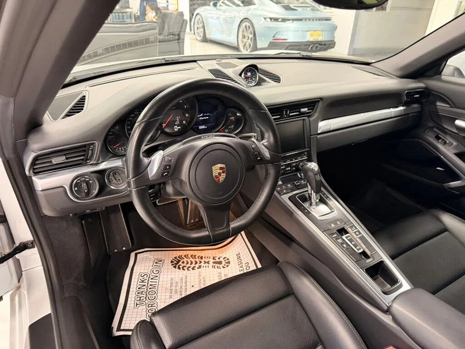 2013 Porsche 991 Carrera - Image 10 of 17