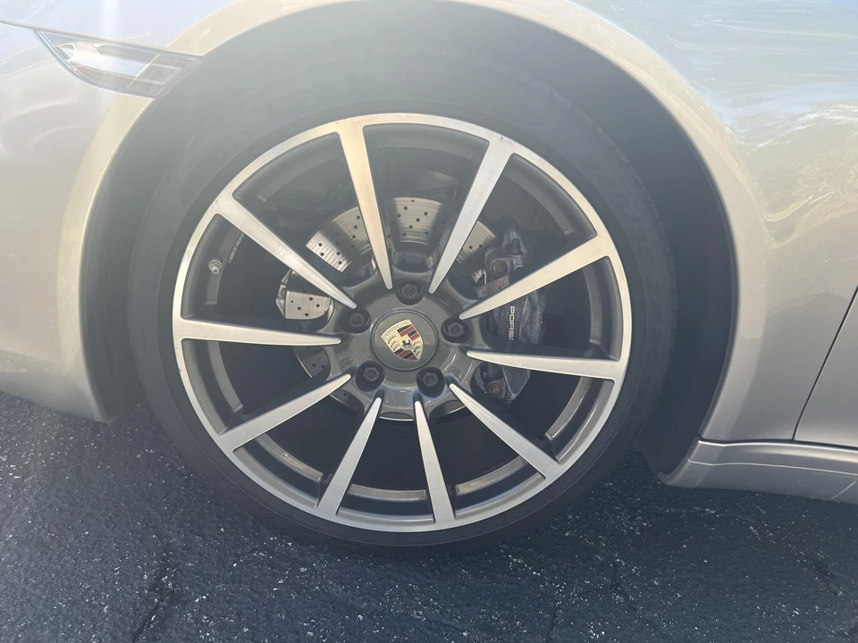 2013 Porsche 991 Carrera - Image 27 of 31