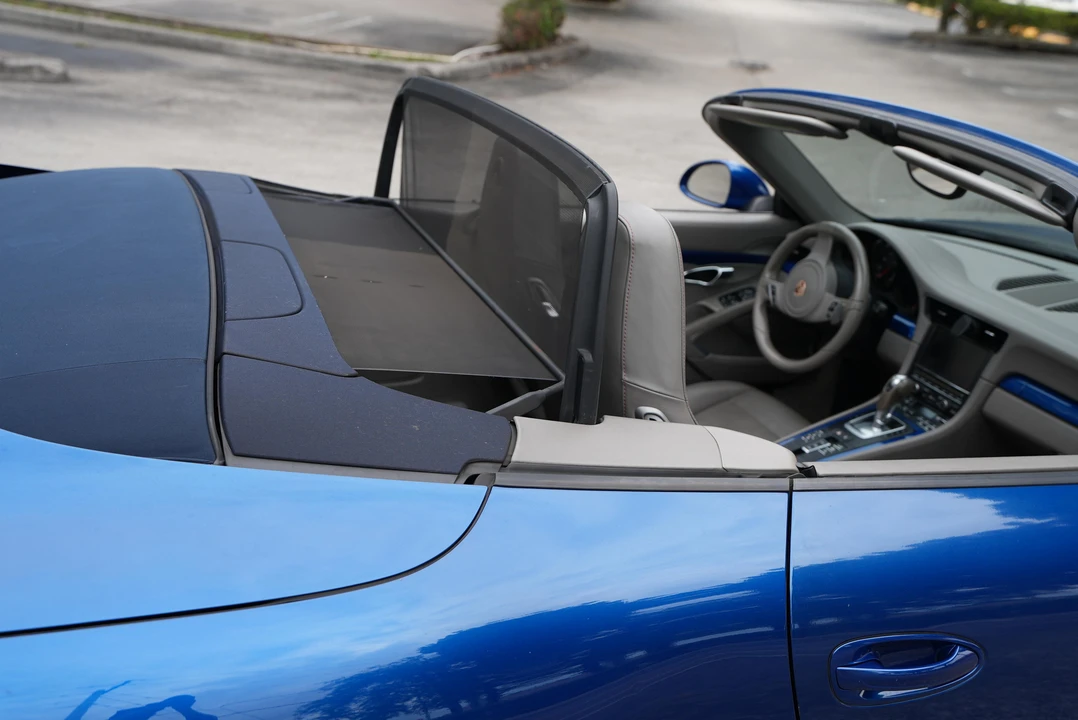 2013 Porsche 991 Carrera - Image 29 of 31