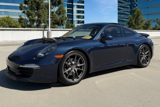 2013 Porsche 911 Carrera Coupe