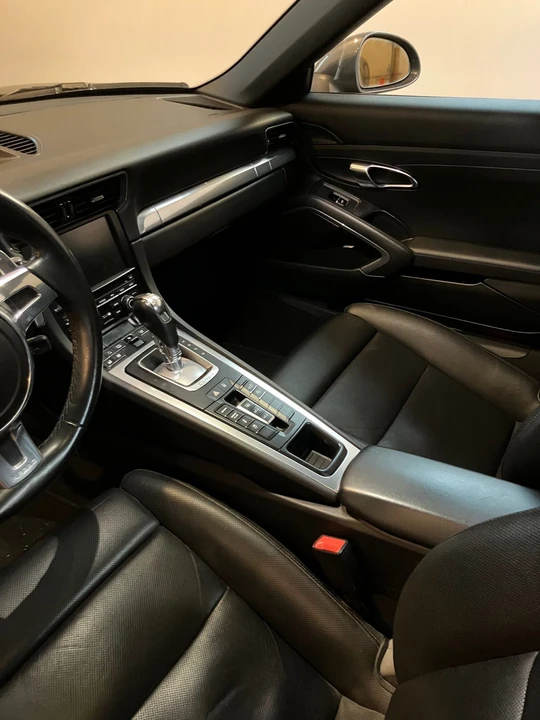 2013 Porsche 991 Carrera - Image 26 of 30