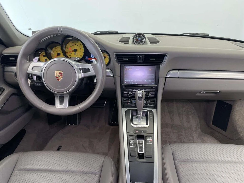 2013 Porsche 991 Carrera - Image 23 of 31