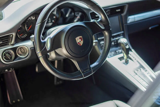 2013 Porsche 991 Carrera - Image 26 of 31