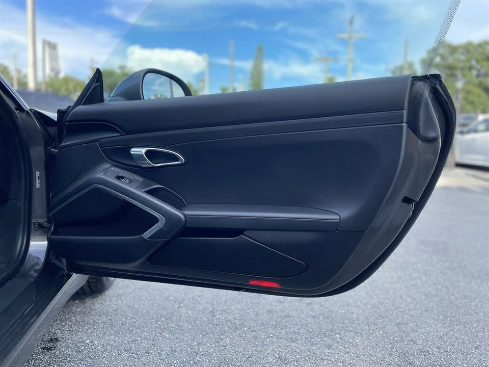 2013 Porsche 991 Carrera - Image 28 of 29