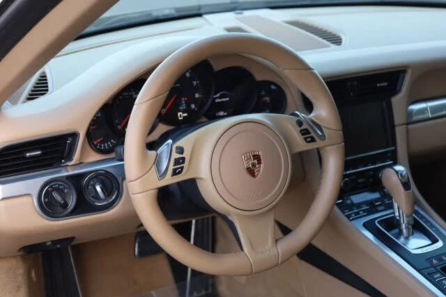 2013 Porsche 991 Carrera - Image 23 of 31
