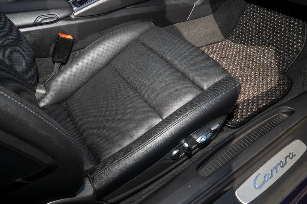 2013 Porsche 991 Carrera - Image 30 of 31