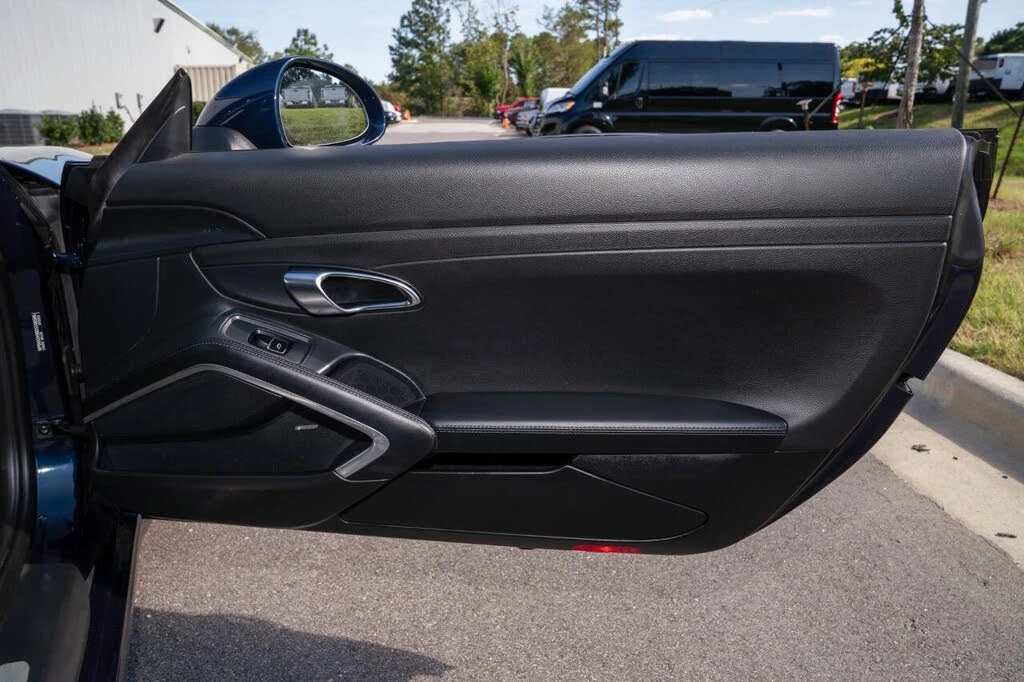 2013 Porsche 991 Carrera - Image 29 of 31
