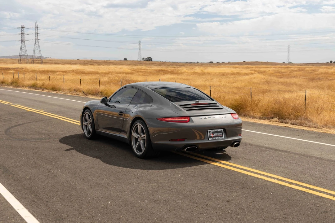 2013 Porsche 991 Carrera - Image 28 of 31