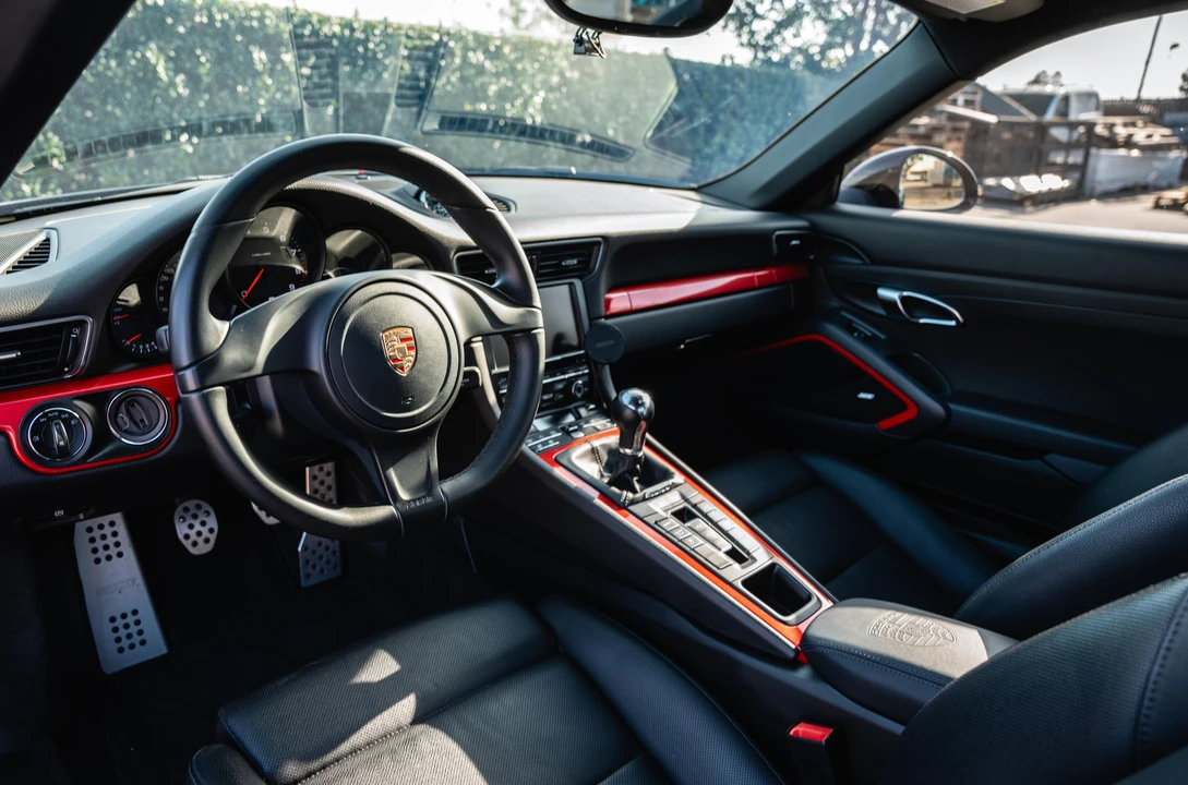 2013 Porsche 991 Carrera - Image 31 of 31