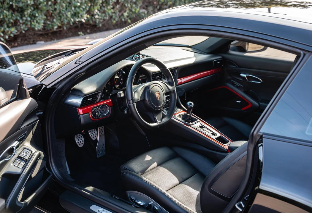 2013 Porsche 991 Carrera - Image 30 of 31