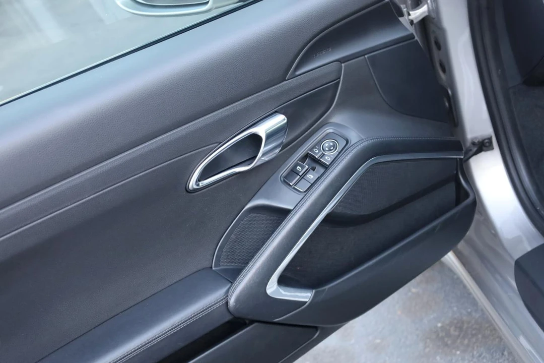 2013 Porsche 991 Carrera - Image 22 of 31