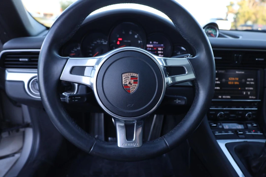 2013 Porsche 991 Carrera - Image 27 of 31
