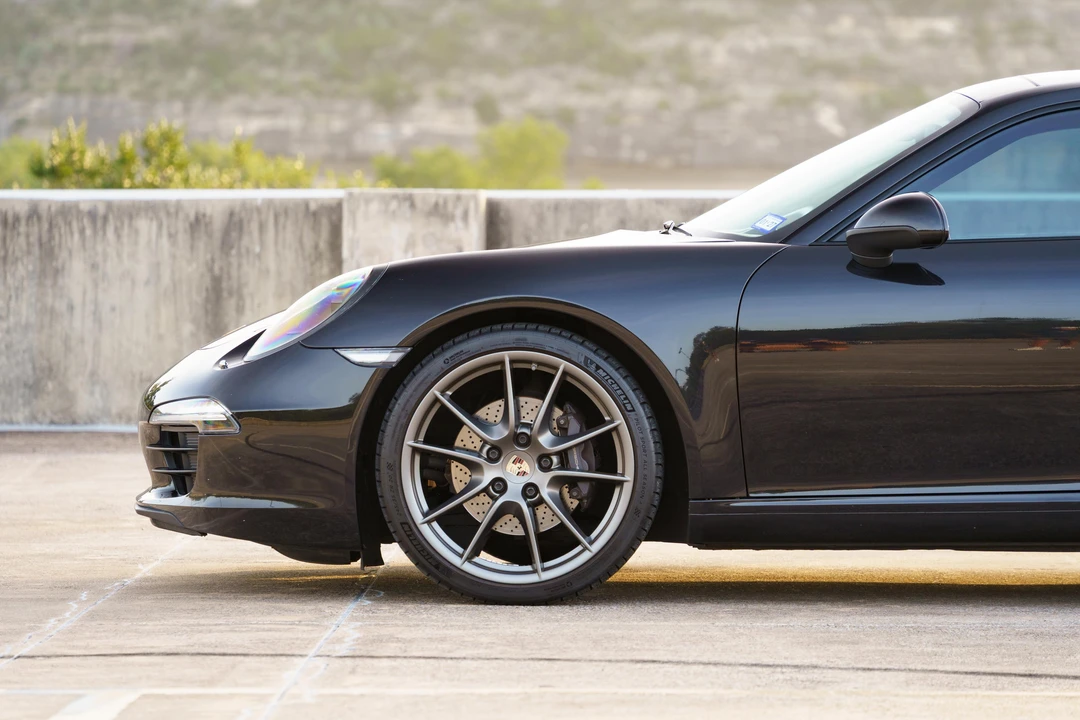 2013 Porsche 991 Carrera - Image 28 of 31