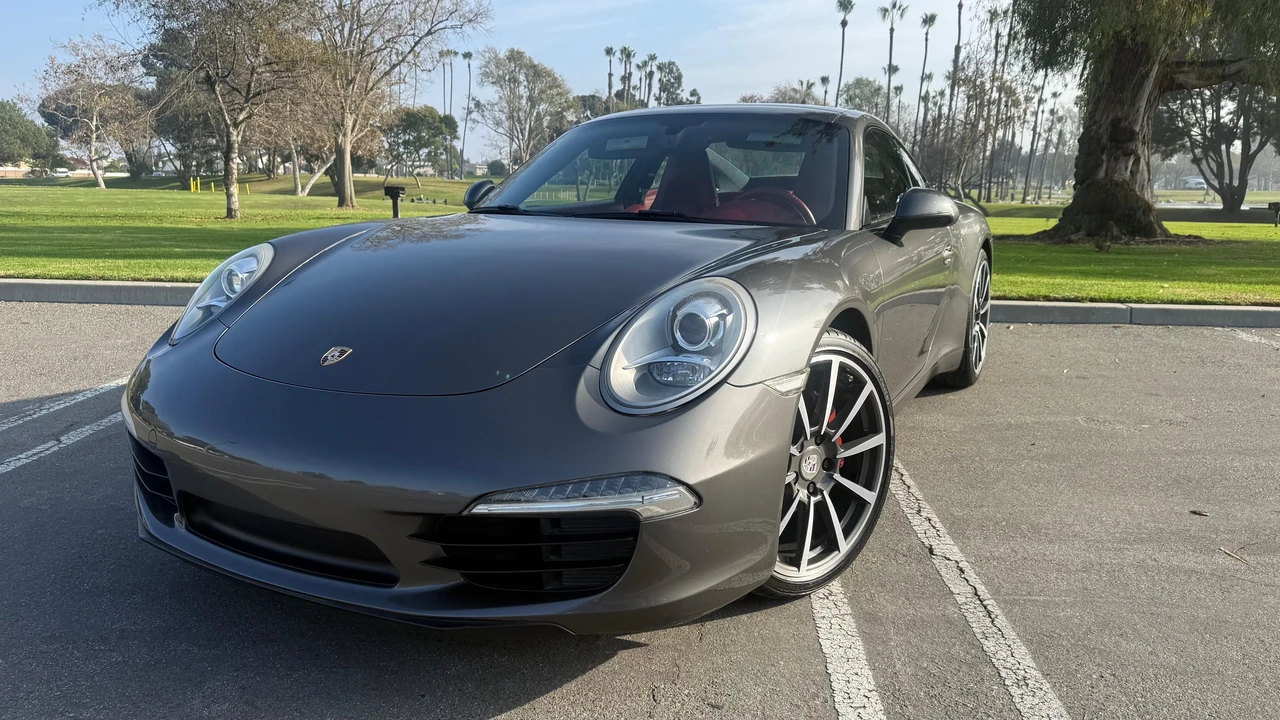 2013 Porsche 991 Carrera - Image 31 of 31
