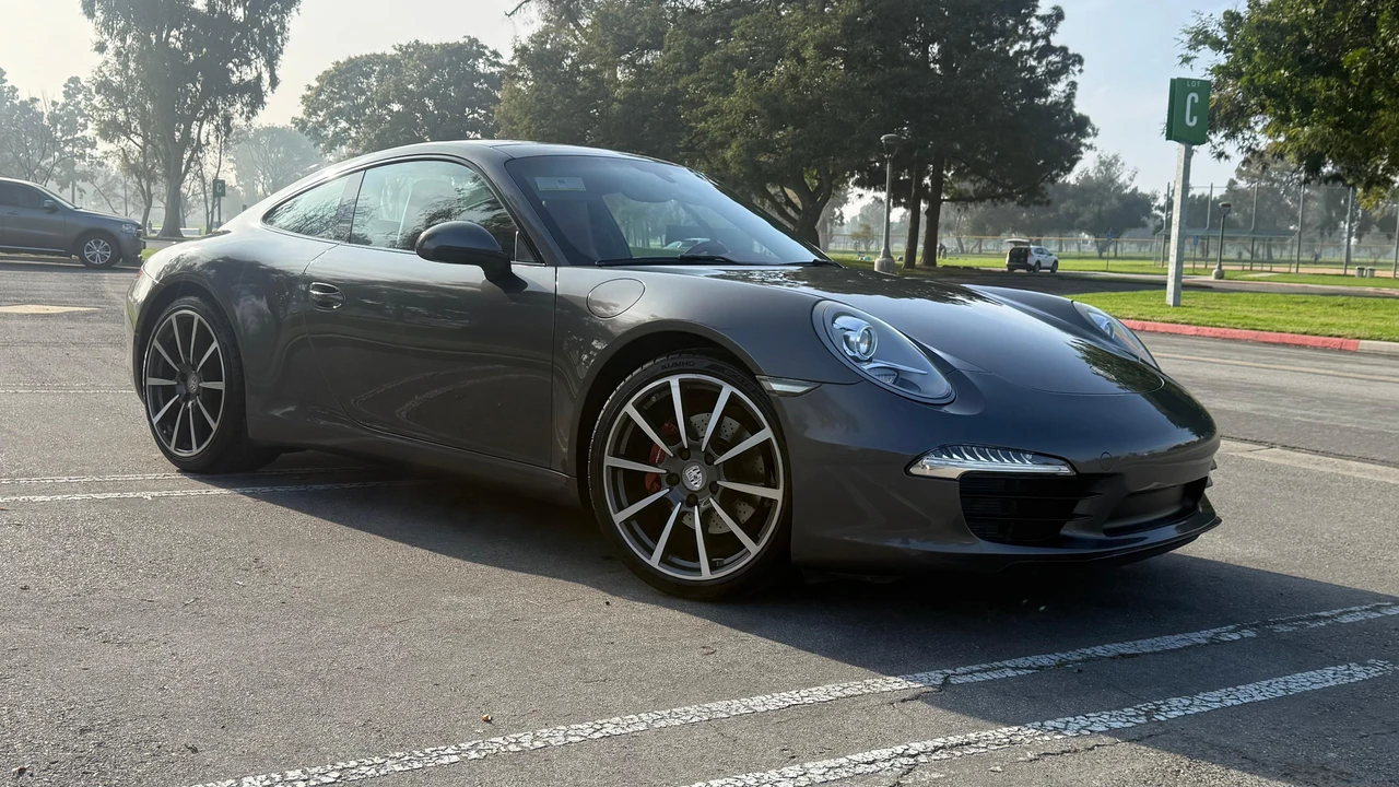 2013 Porsche 991 Carrera - Image 27 of 31