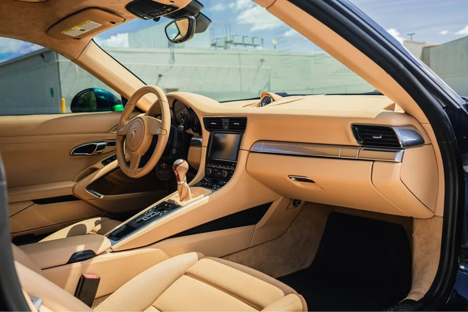 2013 Porsche 991 Carrera - Image 11 of 12