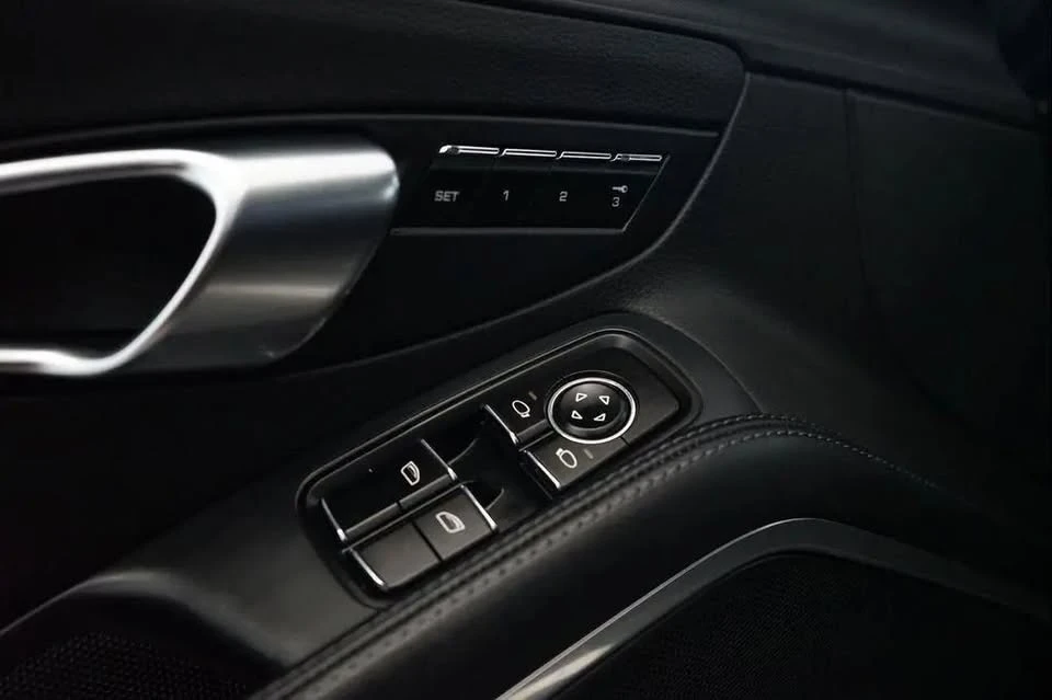 2013 Porsche 991 Carrera - Image 15 of 20