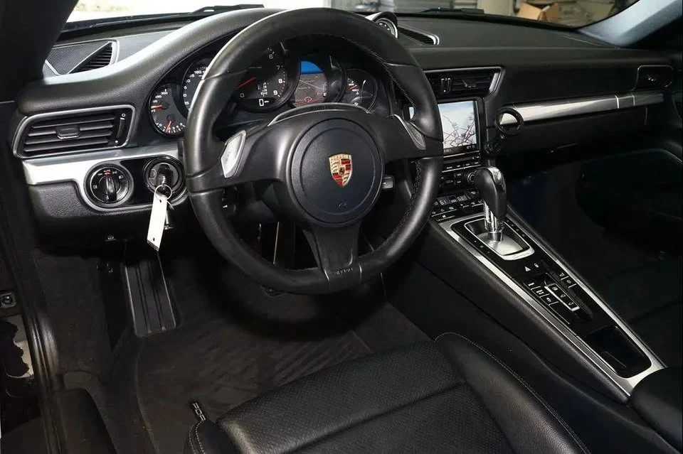2013 Porsche 991 Carrera - Image 2 of 20