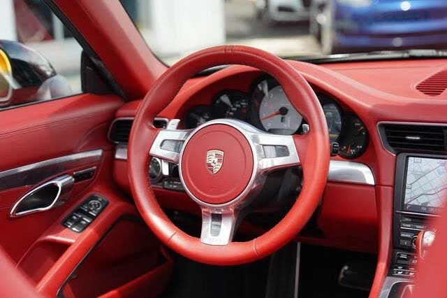 2013 Porsche 991 Carrera S - Image 26 of 31