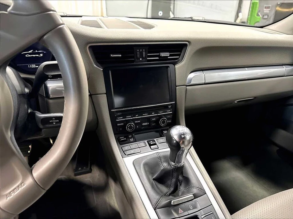 2013 Porsche 991 Carrera S - Image 17 of 31