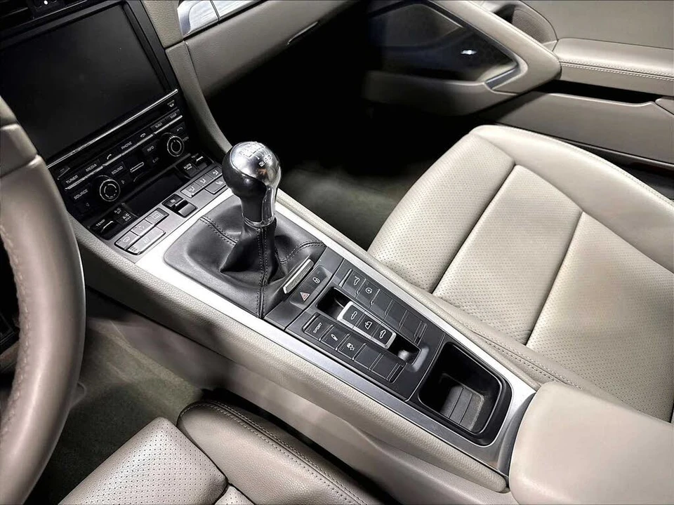 2013 Porsche 991 Carrera S - Image 18 of 31