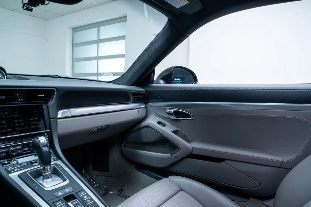 2013 Porsche 991 Carrera S - Image 9 of 22