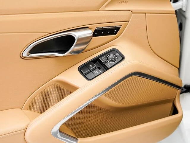 2013 Porsche 991 Carrera S - Image 8 of 31