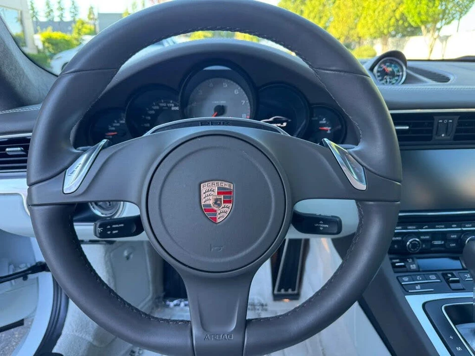 2013 Porsche 991 Carrera S - Image 28 of 31