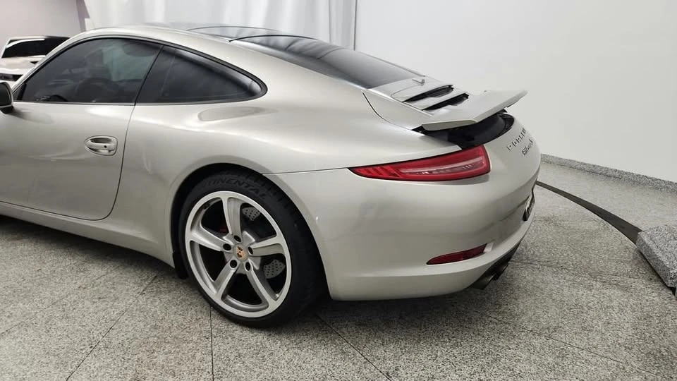 2013 Porsche 991 Carrera S - Image 17 of 20