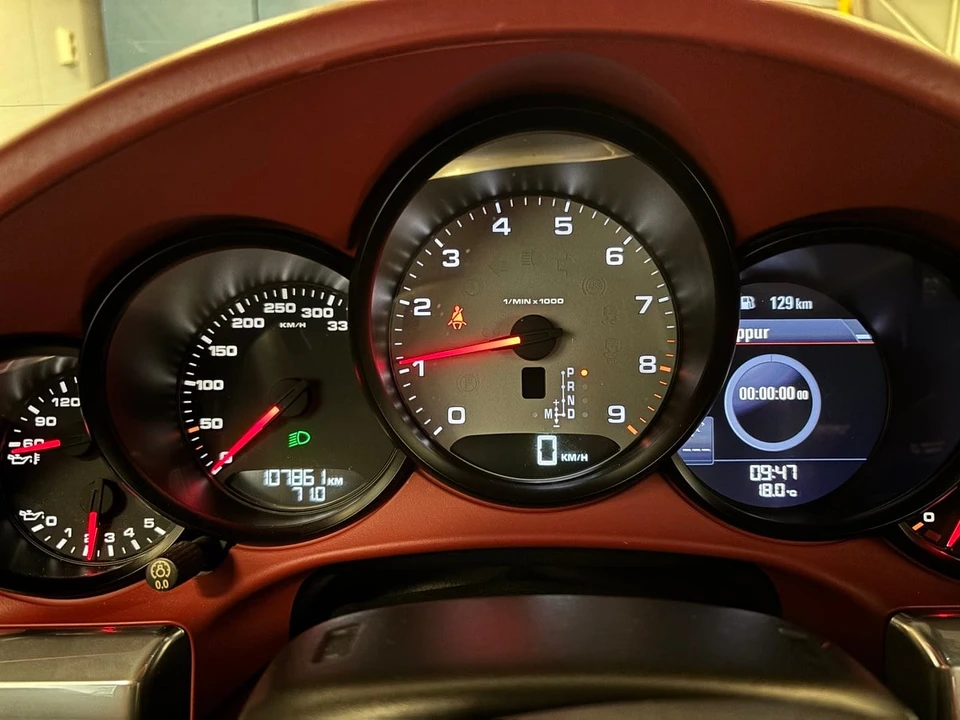 2012 Porsche 991 Carrera S - Image 24 of 30