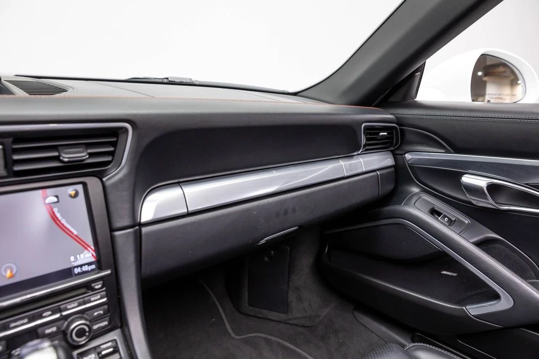 2013 Porsche 991 Carrera S - Image 27 of 31