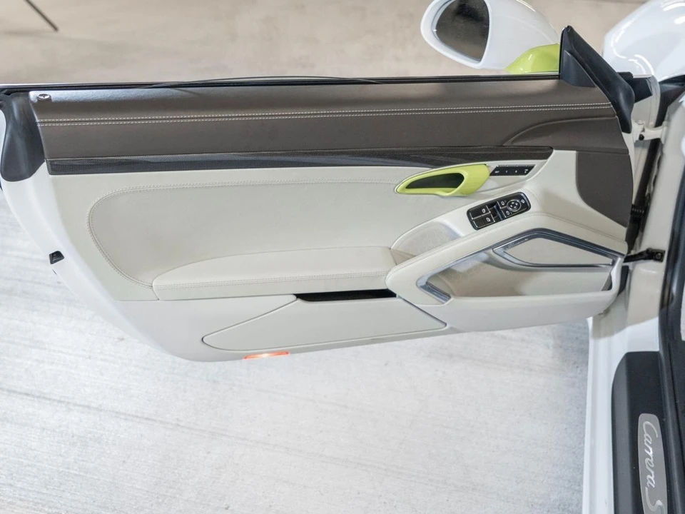 2013 Porsche 991 Carrera S - Image 16 of 26