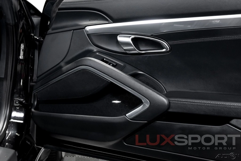 2013 Porsche 991 Carrera S - Image 20 of 24