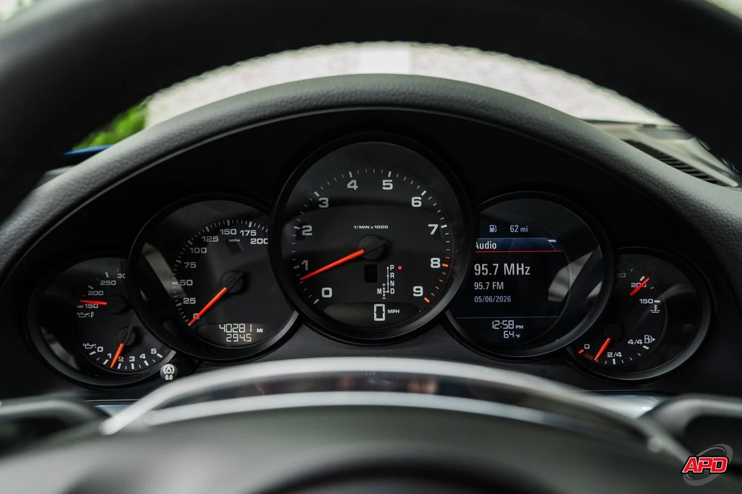 2013 Porsche 991 Carrera - Image 10 of 12