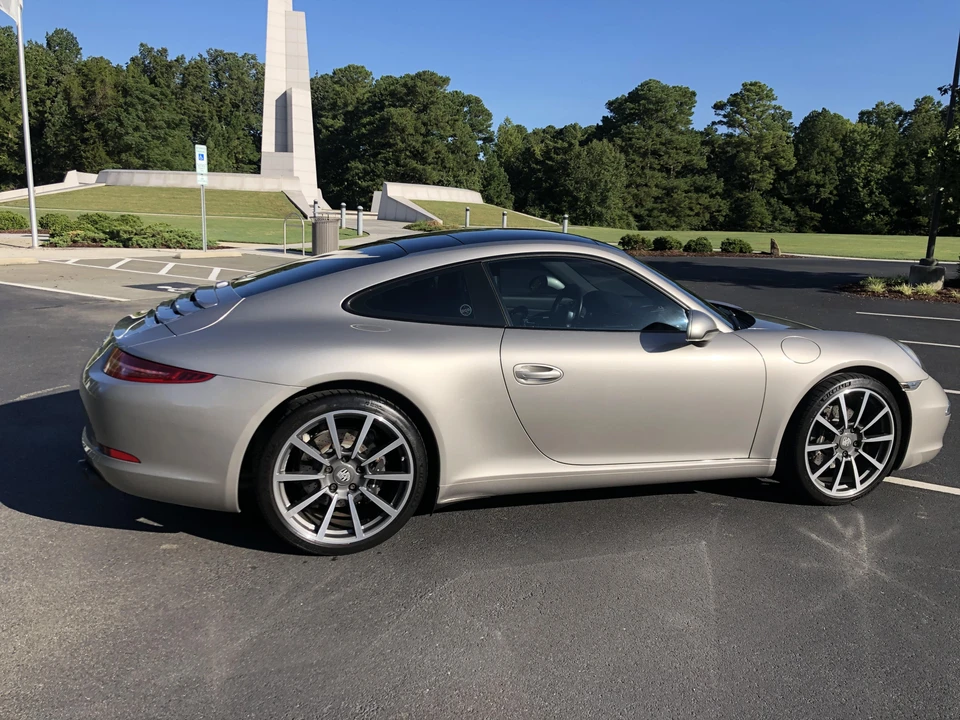 2013 Porsche 991 Carrera - Image 25 of 31