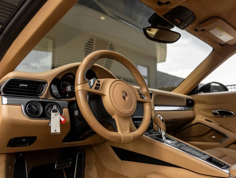 2013 Porsche 991 Carrera - Image 4 of 5
