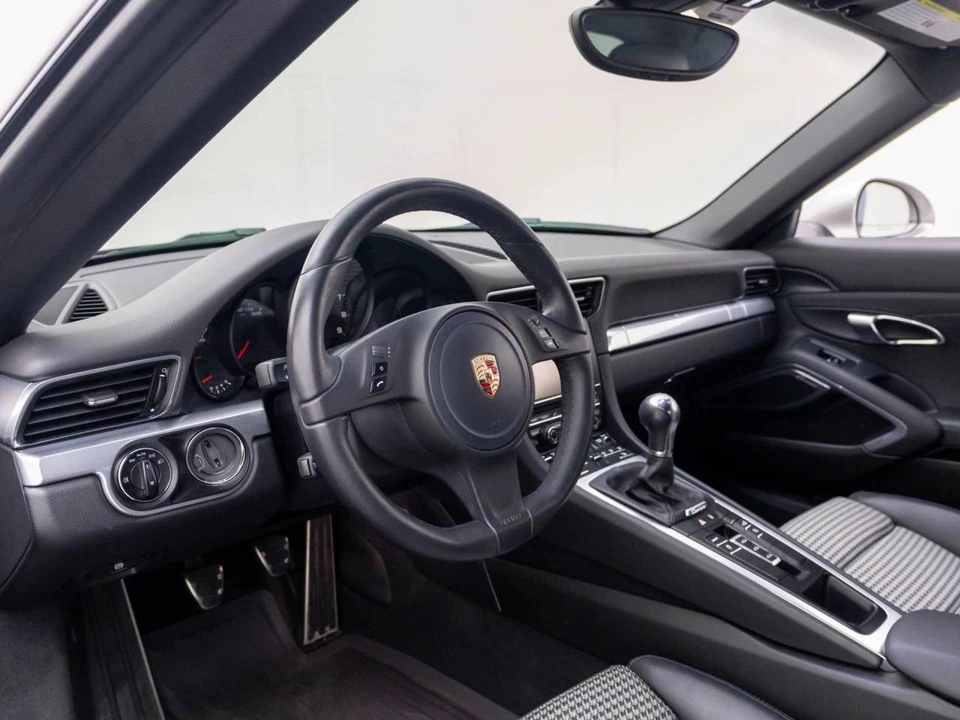 2013 Porsche 991 Carrera - Image 4 of 4