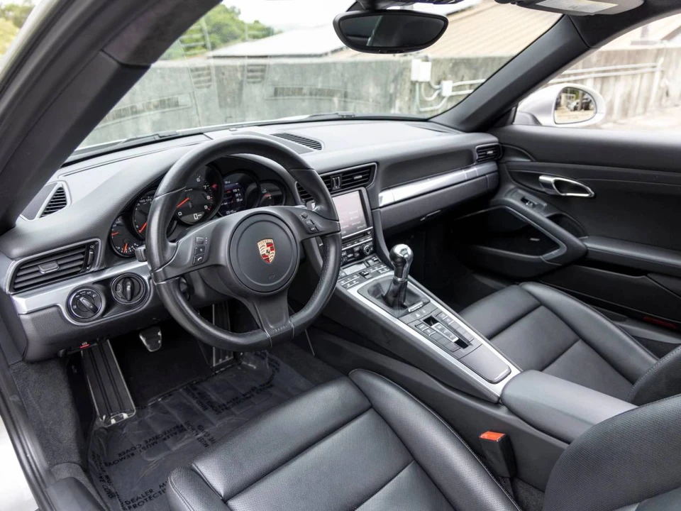 2013 Porsche 991 Carrera - Image 4 of 5