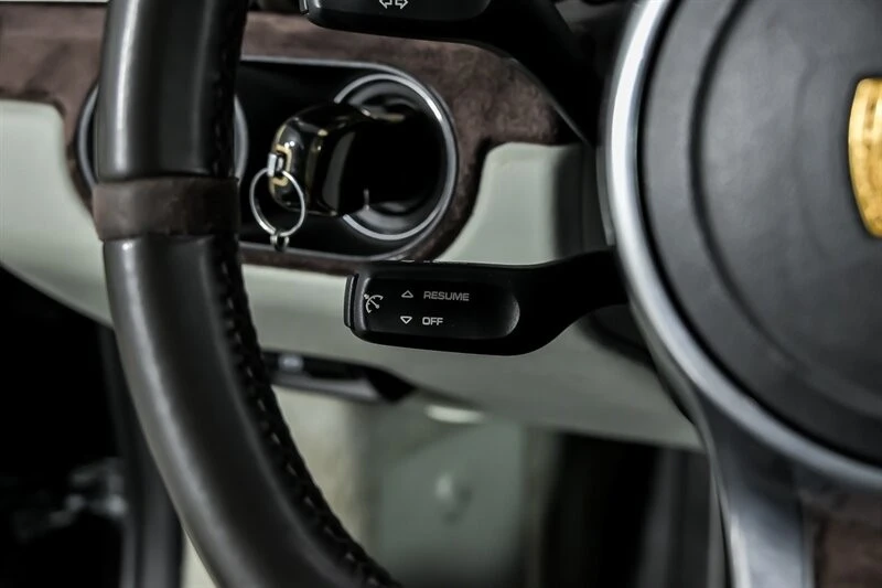 2013 Porsche 991 Carrera - Image 31 of 31