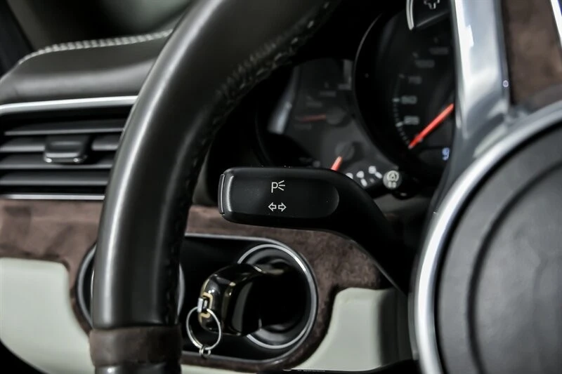 2013 Porsche 991 Carrera - Image 30 of 31
