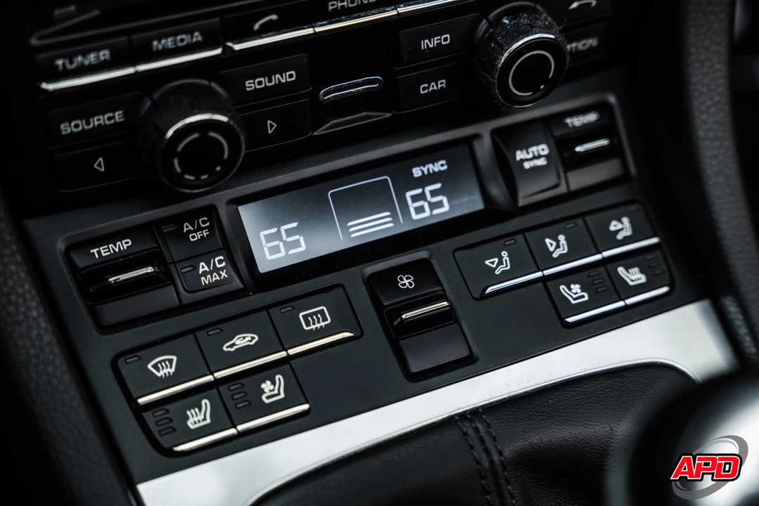 2013 Porsche 991 Carrera - Image 16 of 21