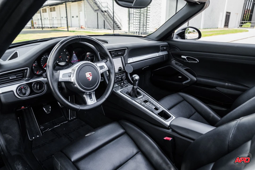 2013 Porsche 991 Carrera - Image 2 of 12