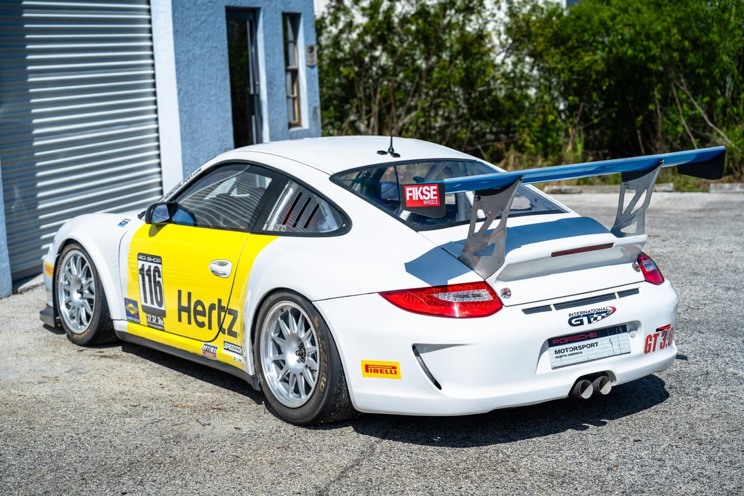 2013 Porsche 997 GT3 - Image 17 of 31