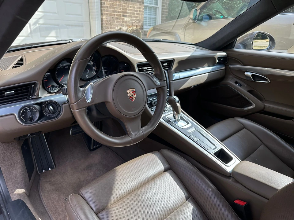 2013 Porsche 991 Carrera - Image 16 of 20