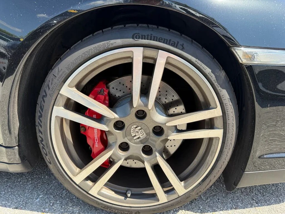 2013 Porsche 997 Turbo S - Image 7 of 31