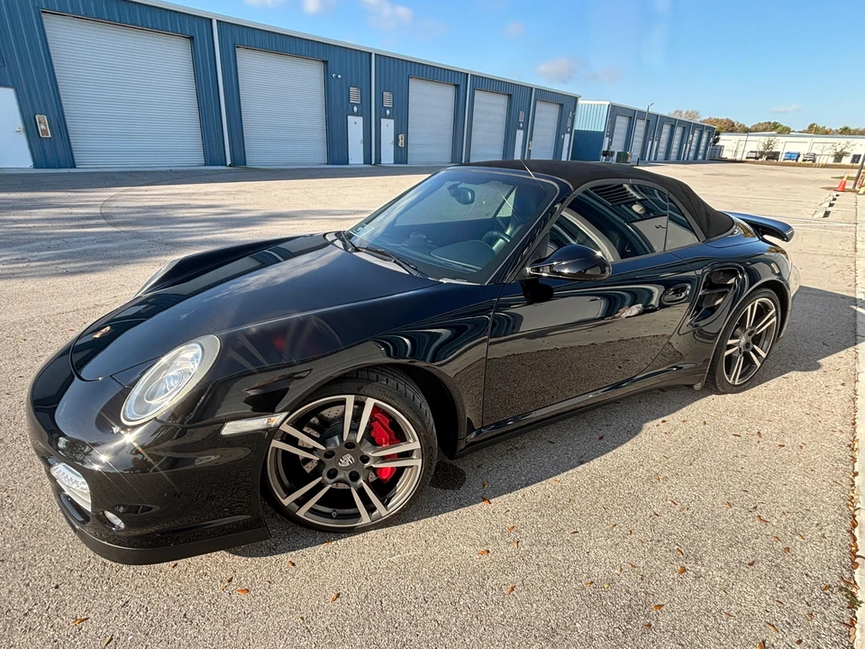 2013 Porsche 997 Turbo - Image 19 of 31