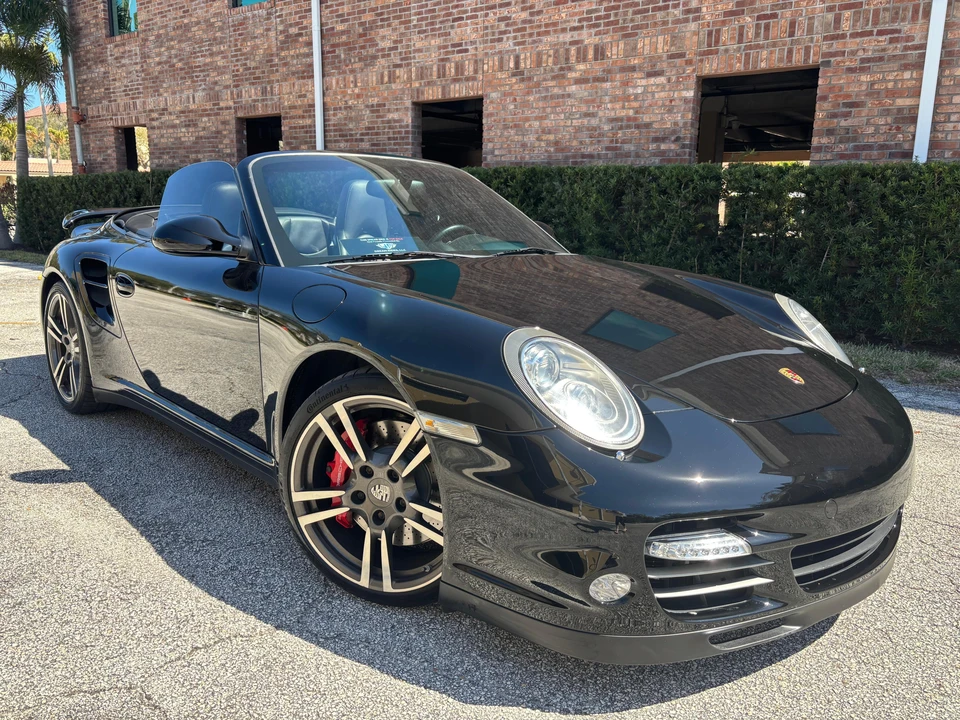 2013 Porsche 997 Turbo - Image 11 of 31