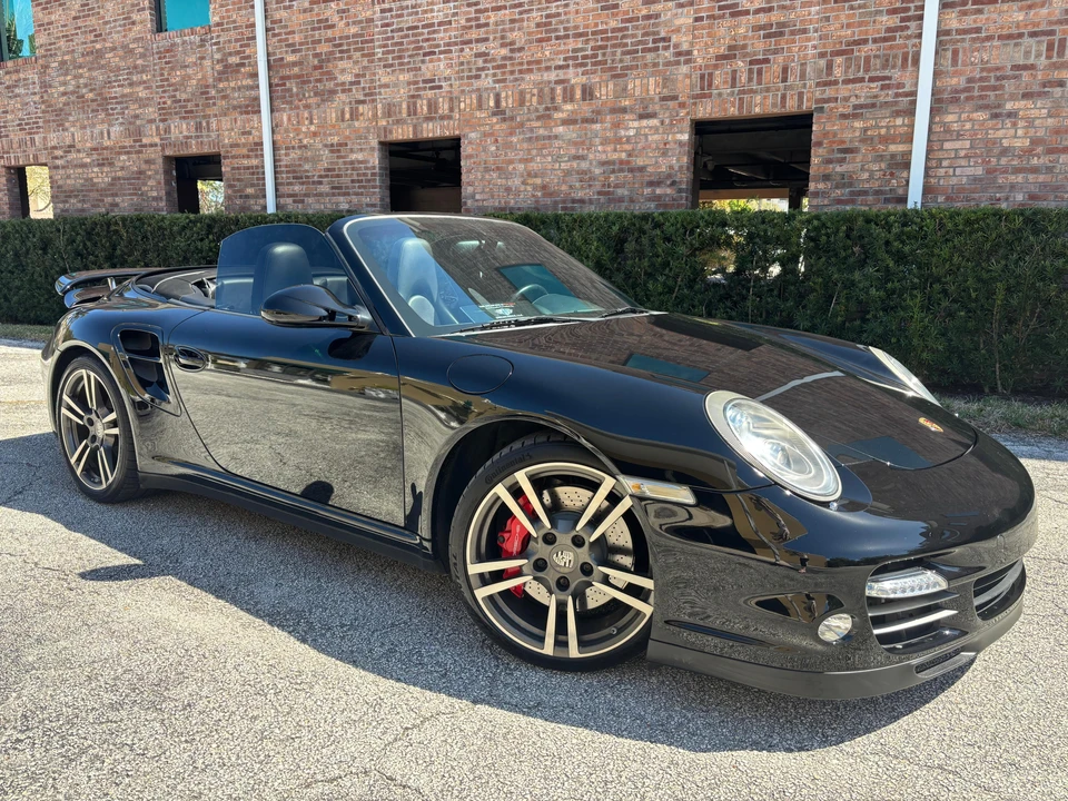 2013 Porsche 997 Turbo - Image 9 of 31