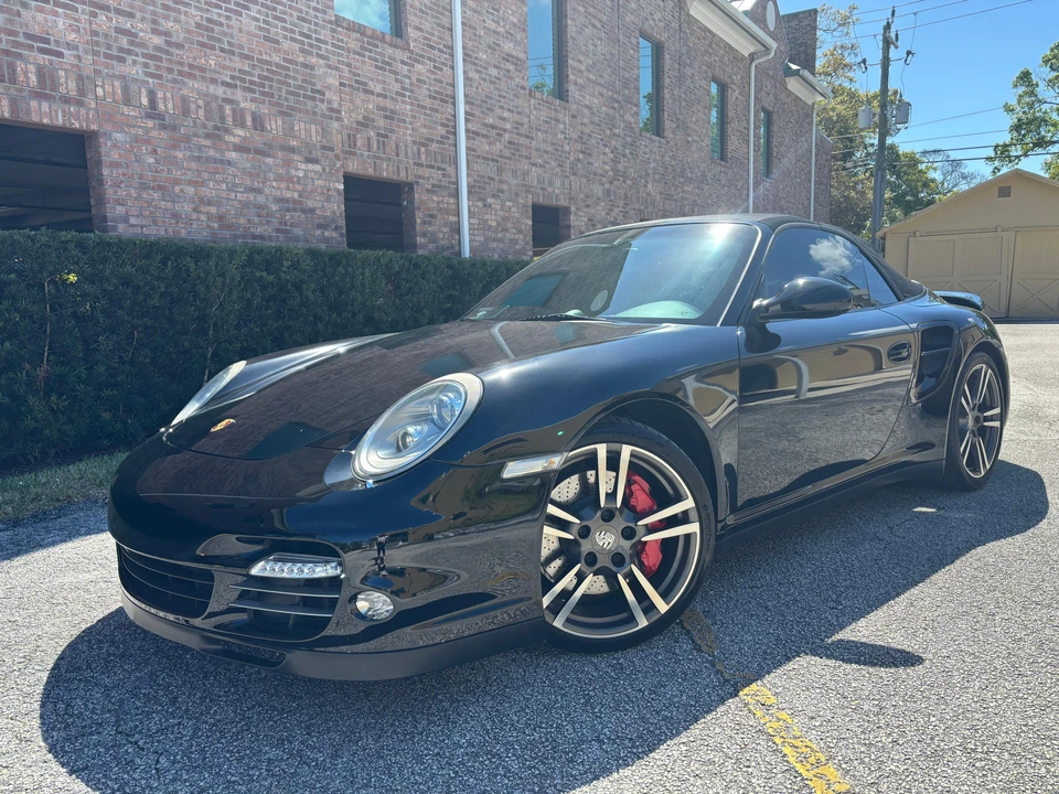 2013 Porsche 997 Turbo - Image 28 of 31