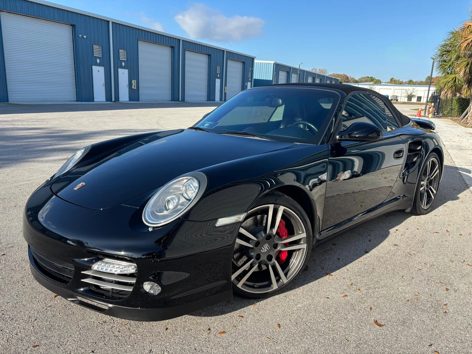 2013 Porsche 997 Turbo - Image 16 of 31